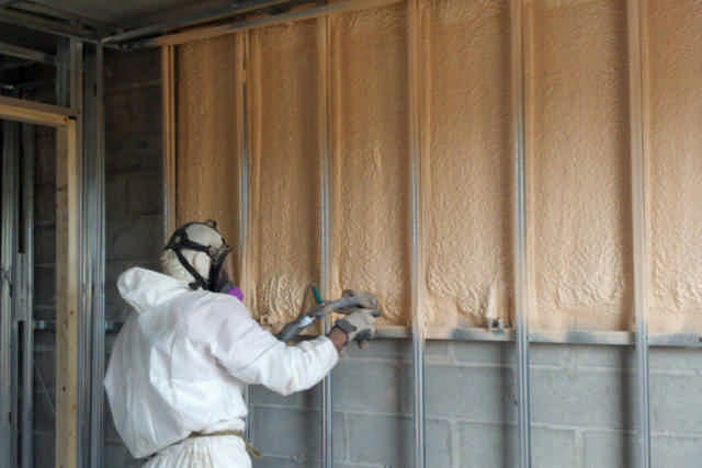 Thi công foam chống nóng Thi công foam chống nóng